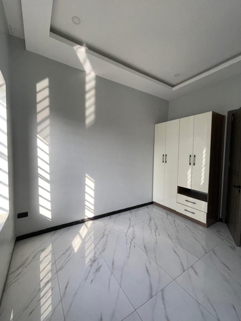 2BEDROOM-APARTMENT-4-2