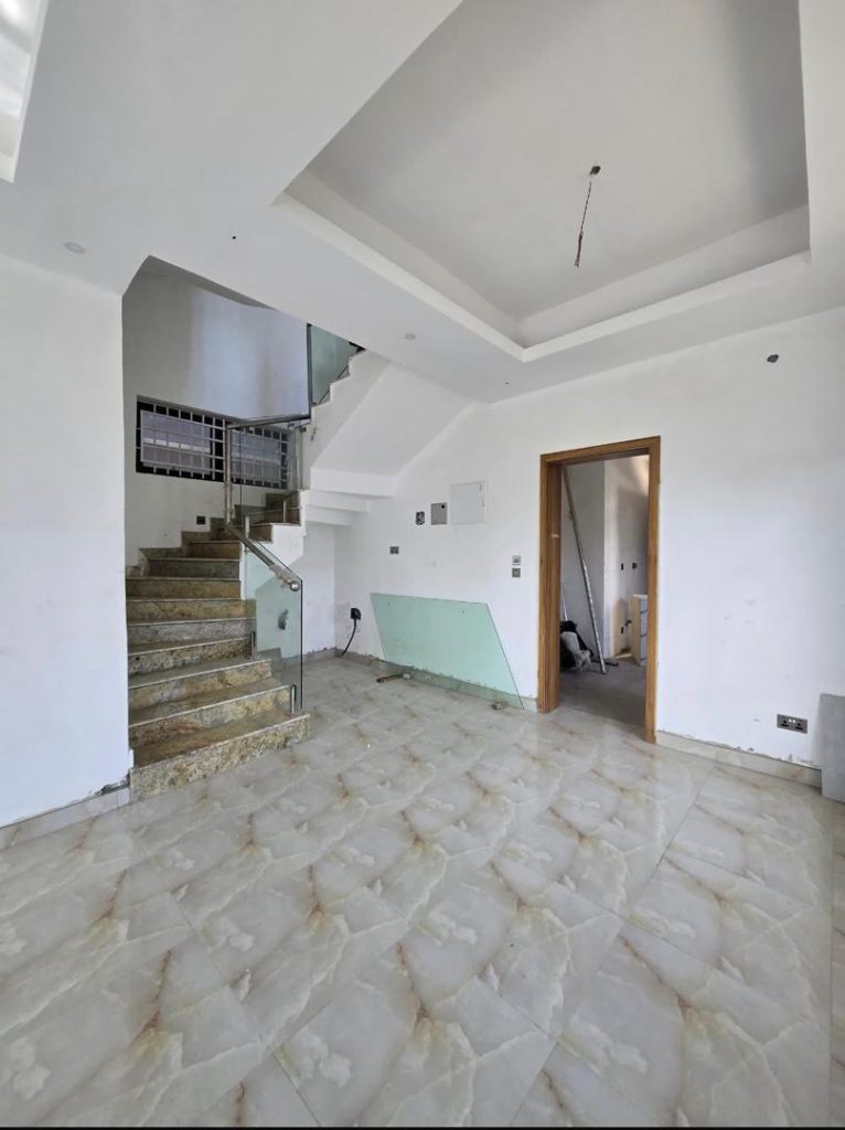 4BEDROOM-DETACHED-DUPLEX-2