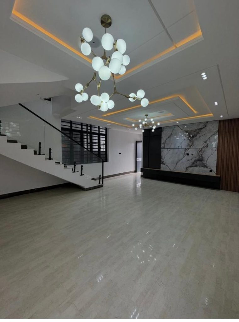 5BEDROOM-DETACHED-DUPLEX-WITH-BQ-3.