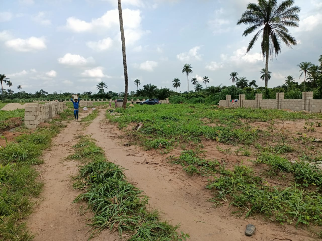 Buy and Build Land in Bogije Lekki Epe Expressway