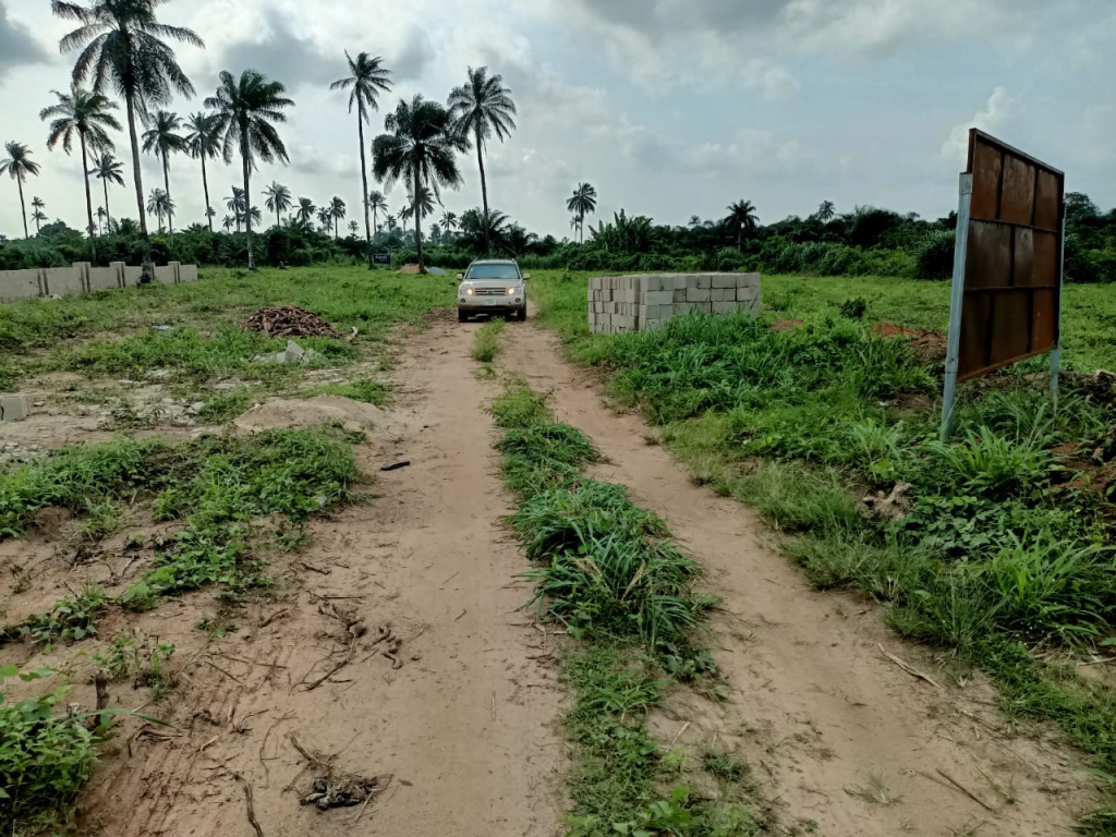 Buy and Build Land in Bogije Lekki Epe Expressway