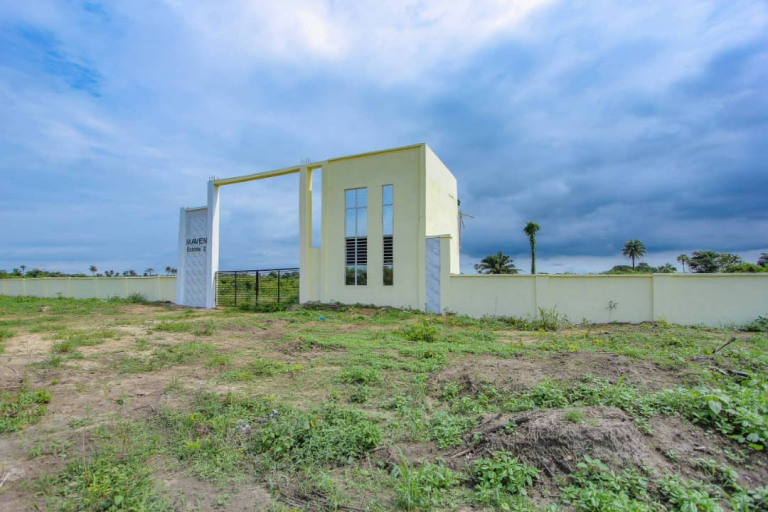 Buy Commercial Land in Eleko