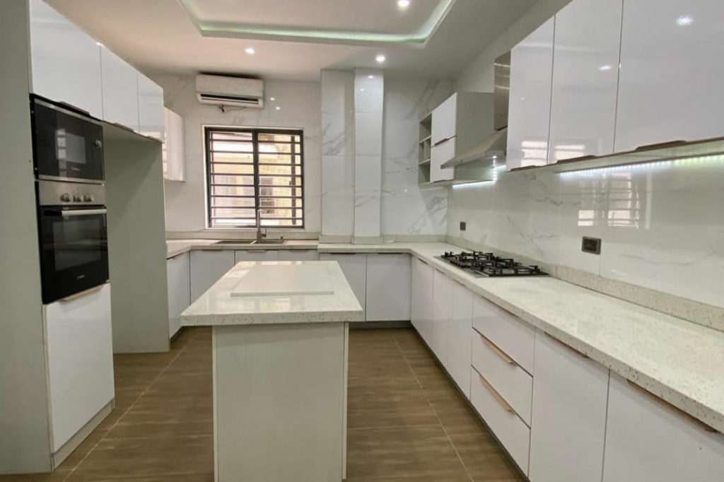 Affordable 5 Bedroom Home in Ibeju Lekki – ₦100M Great Value Deal