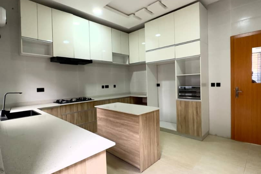 Buy 5 Bedroom House in Ibeju Lekki Estate
